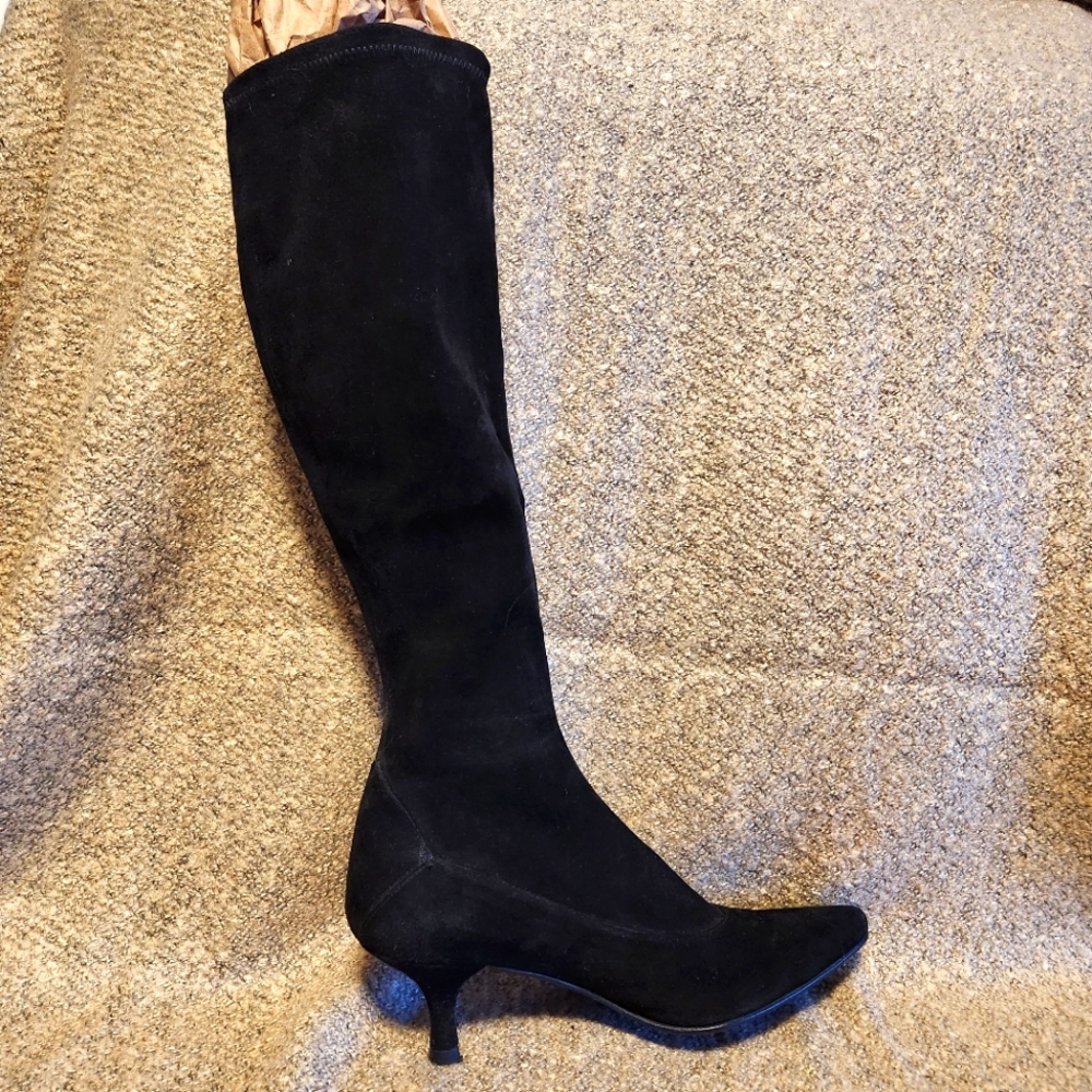 Stuart Weitzman Tall Black Suede Boots with Kitten Heel. Size 8.